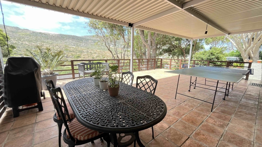 3 Bedroom Property for Sale in Glencairn Western Cape